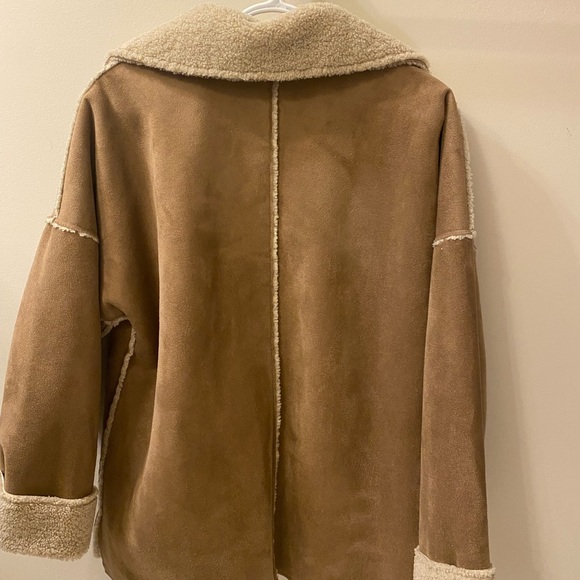 Faux fur jacket - Picture 3 of 3